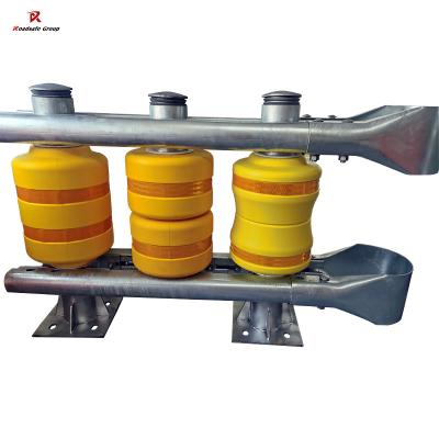 China Highway Guardrail Anti-Corrosion Eva Buckets Rolling Anti Crash Guardrail Road Barrier Fence à venda