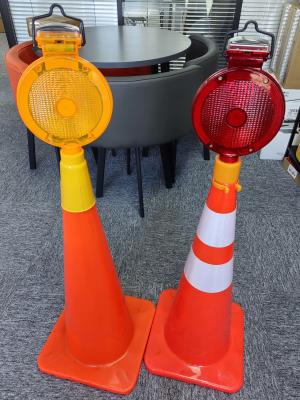 China Solar Led Road Safety Warning Light Emergency Roadside Safety Led Caution Light Solar Pc Led Beacon Traffic Warning Cone for sale