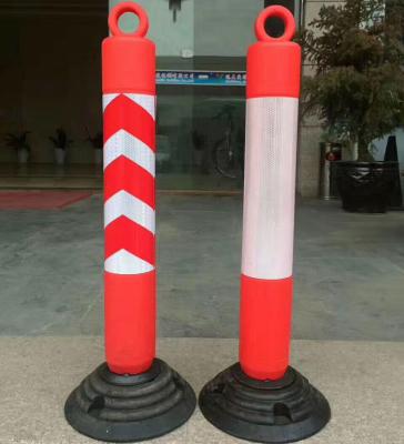 Chine Divider High Flexible PU Warning Post Delineator Flexible Sign Posts With Rubber Base à vendre