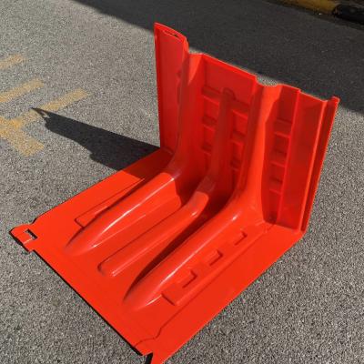 China Removable L Shape ABS Flood Water Barriers Baffle River Garage Door Portable Flood Protection Barrier Plastic Anti Flood for sale