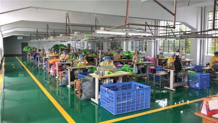 Verified China supplier - Guangzhou Colorful Nonwoven Products Co., Ltd.