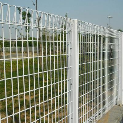 China Easily Assembled Hot Sale Factory Wholesale Easily Assembled Roll Top Triangle Bending BRC Welded Wire Mesh Fence for sale