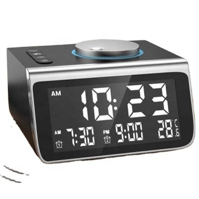 China Digital popular radio radio and weather time room temperature fm radio alarm clock for sale