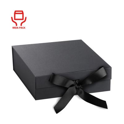 China Recycled Materials Brand Rose Eyelash Vendor Paper Boxes Foldable Luxury Gift Box With Ribbon Gift Magnet Fin Cardboard Box for sale