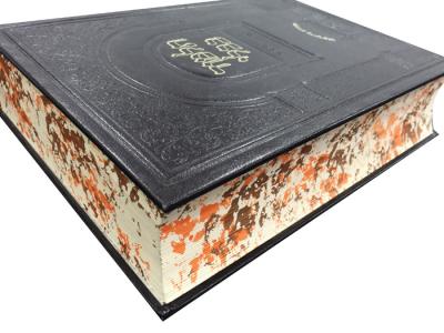 Chine Bible adaptée aux besoins du client de livre À couverture dure avec le dos rond à vendre