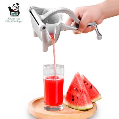 China Factory Direct Viable Aluminum Metal Squeezer Manual Simple Hand Die Molded Citrus Lime Fruit Squeezer Lemon Orange Squeezer for sale