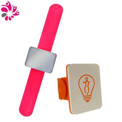 China CLASSIC Bobby Pin Hairpins Magnetic Bracelet Hair Planer Tool Silicone Magnet Bracelet for sale