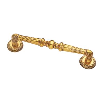 China Traditional European Style Zinc Shiny Gold Door Pull Handles Antique for sale