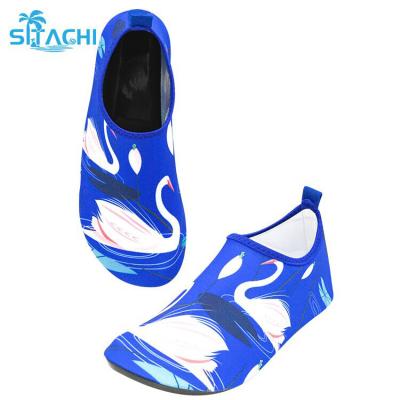 China Hot-selling outdoor women's water shoes summer fashion trend parent-child quick-drying beach wading shoes for sale