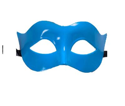 China Comfortable Wholesale Cheap Plastic Mask Simple Design Carnival Masquerade Mask for sale