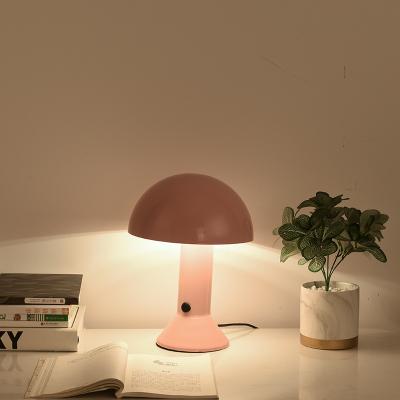 China Modern Simple Creative Metal Lamp Light Up Table Bar Living Room Sofa Bedside Bedroom Bar Study Office Small Table Light for sale