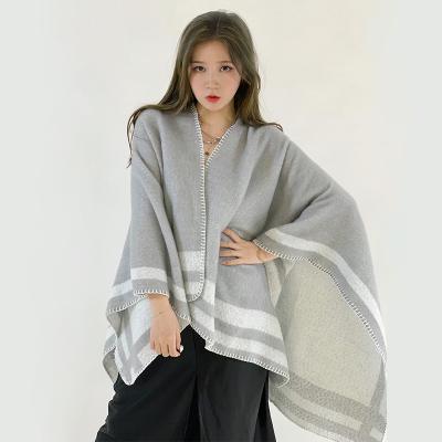 China Professional Fashionable Designer 100%Polyester Supply Pashmina Shawls Comfy 100% Polyester V-Neckline Women Shawl for sale