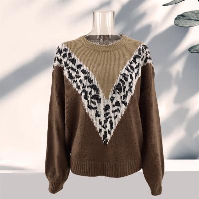 China Anti-wrinkle new arrivals V-stripe leopard knit sets sweater woman sweater suit fashion women winter sweaters for sale