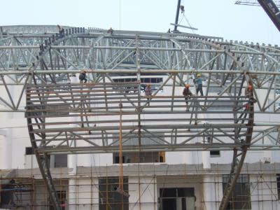 China Steel Roof Truss for Commodity Trade Center Lobby Elegant and Functional Design Solutions for sale