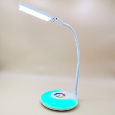 China Adjustable Farmhouse Table RGB Desk Lamp Wireless Rechargeable Led Desk Lamp Battery Operated Led Desk Lamp for sale