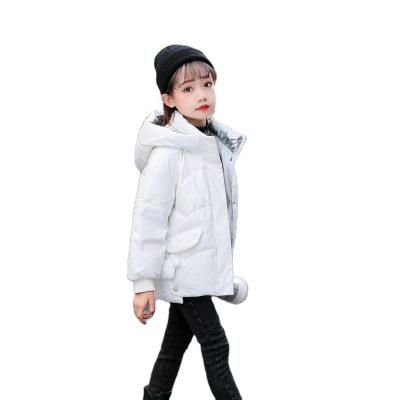 China Simple And Stylish Hooded Women's Jackets Regular Discount Camouflage Down Filled Jacket for sale