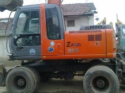 China Wheel excavator ZX210W hitachi excavator,also ZX60,ZX75,ZX120,ZX160 japan used excavator for sale