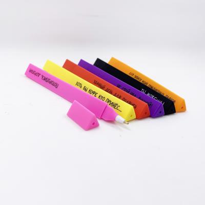 China 2020 hot-selling smooth triangle rubber pens with ruler for sale