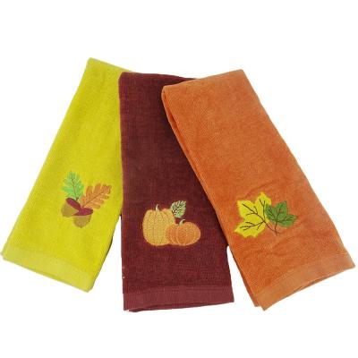 China SWEET Thanksgiving Autumn Collection, Dishtowel Set, Give Thanks 3 Piece Velvet Towel with Embroidery for sale