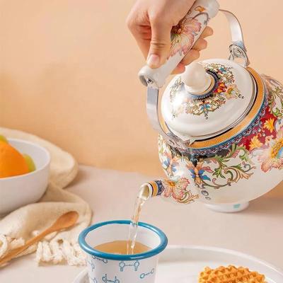 China 2.5L Style Enamel Coffee Pot Kettle Teapot Cold Water Milk Bottle Cold Water Gas Induction Cooker Water Carafe Jug Viable for sale