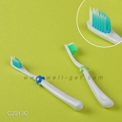 China Imnovating Children Manual Toothbrush Medium Bristle Single Cheap Chinese Toothbrush C2013C for sale