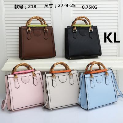 China 2023 Brand New Fashion Shoulder Bag Designer Handbags Famous Brands With Low Price for sale