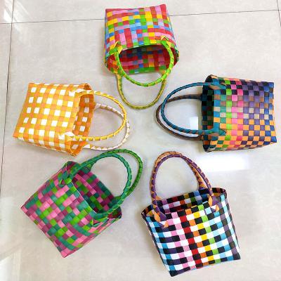 China 2023Good Capacity Waterproof Cross - Color Matching Woven Mosaic Small Size WeaveBags Body Bags S Tote Handbag Hand Work Overlapping For Woman for sale