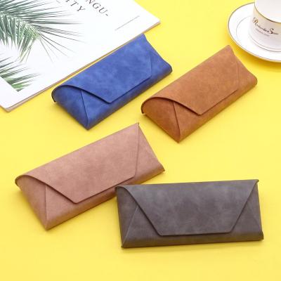 China Daily 2023 Hot Sales Main Bag A Femme Elegant Eyeglasses Case Sunglasses Case Glasses Bag For Women for sale