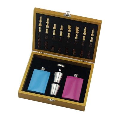 China Minimalist Customized Stainless Steel Chess Wooden Box 6oz Hip Flask Gift Set for sale