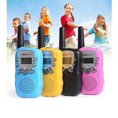 China Two Way Smart Kids Toy Mini Mobile Wireless Walkie Talkie Celular Phone Chain Radio 3km 140x55x28mm for sale