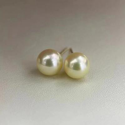 China TRENDY 18K Gold Plated Sterling Silver Earring Stud Round White Natural Freshwater Pearl Earrings Stud for sale