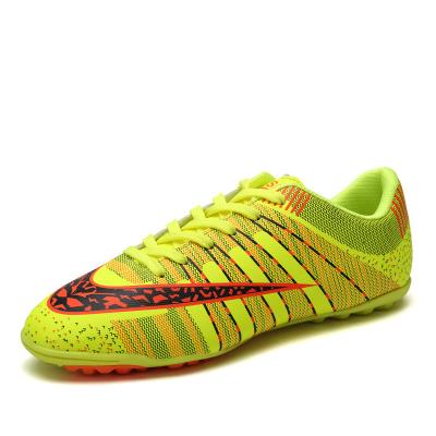 China New type of sale rubber wells custom shoes indoor football for sale foot ball soccer shoes for sale