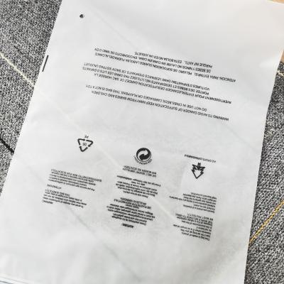 Chine Sac d'emballage de vêtements en PE à fermeture à glissière à fermeture à glissière avec auto-étanchéité et logo imprimé à vendre