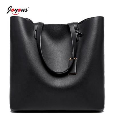 China PU Fashion Goods Leather Ladies PU Leather Bottom Rivets Tote Shoulder Bag Women Daily Walking Shopping Tote Bag for sale