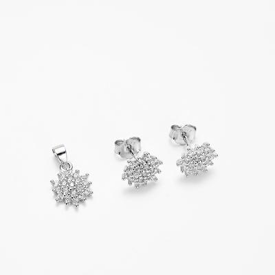 China TRENDY Hot Sale Snowflake Shape Silver Jewelry Set Fine Stud Earring Pendant Set 925 Women for sale