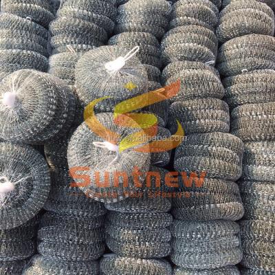 China Sustainable Net Bag 6pcs Scourer Galvanized Steel Wire Mesh Scourer Ball for sale