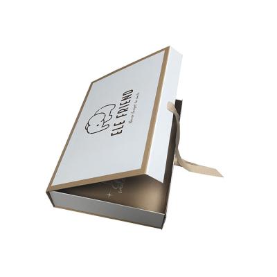 China Recycled Materials Speaker Box Packaging Magnet Gift Box With Ribbon Printing Color Logo for sale