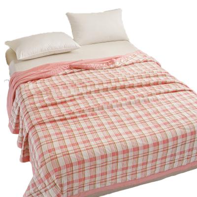 China Sustainable Manufacturers Selling Cotton Comforter With Comfortable Skin-Friendly Wash for sale