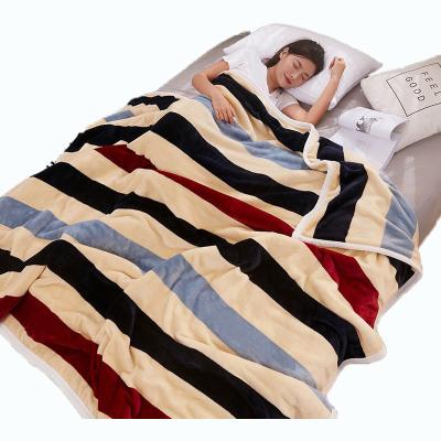 China Custom Made Flannel Sherpa Throw Fleece Blanket Woven Comforter Blanket TV Drop Blanket Anti-pilling Wholesale Store for sale