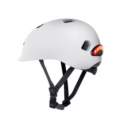 China Bicycle smart helmet with signal lights scooters LED wholesale electric auto flashing helmet smart scooter YITELA for sale