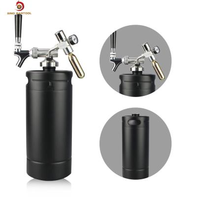 China 128oz Pressurized Mini Keg With 30PSI Adjustable Regulator for sale