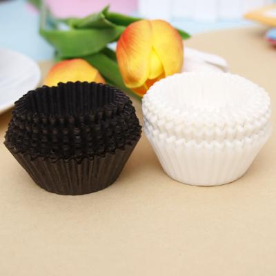 China New Arrival Stocked 100Pcs/Lot Dotted Case Mini Muffin Cupcake Paper Cups Mini Paper Baking Cups Liner Cupcake Paper Cake for sale