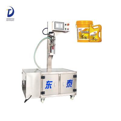 China Single Head Food Hydraulic Oil Filling Machine Lubrication Oil Filling Machine Motor Oil Filling Machine for sale