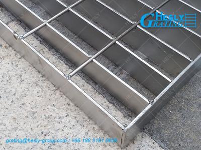 China Stainless Steel 316 grade Welded Bar Grating | 30x5mm Bearing Bar | 30X100mm hole for sale