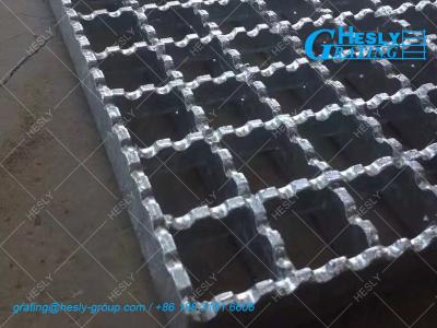 China Hot Dipped Galvanized Pressure Locked Serrated Bar Grating | 40X40mm hole | 50X5mm load bar | HeslyGrating Factory for sale