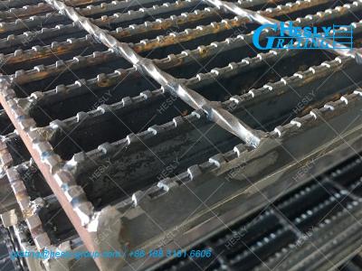 China I bar Heavy Duty Welded Steel Grating | 60X6mm load bar | 30X100mm hole | H.D Galvanized 50micron meter for sale