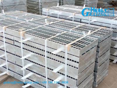 China Welded Bar Grating Trench Cover System | Hot Dipped Galvanized | Fish Tail Frame - HeslyGrating for sale