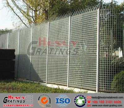 China hot dipped galvanised Steel Grating Fence for sale