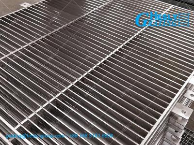 China Stainless Steel 304 Welded Bar Grating | 32X3mm load bar | 6mm cross rod | 30mm pitch | Hesly Grating China Supplier for sale