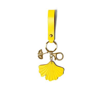 China Big Brand Designer Brand Leaf Car Key Chain Ginkgo Literary Style Leaf Car Key Chain Ring Orna Luxury Luxury Leather Pendant Car Key Chain for sale